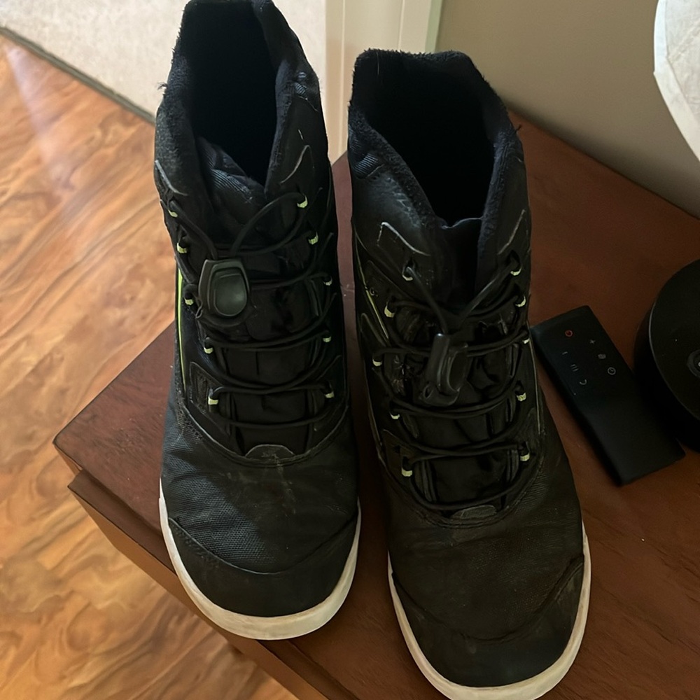 Boys winter boots